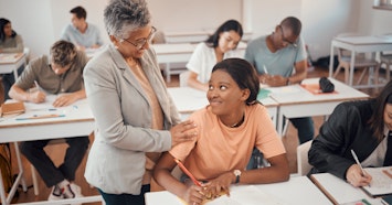 Fundamentos da Educação de Jovens e Adultos